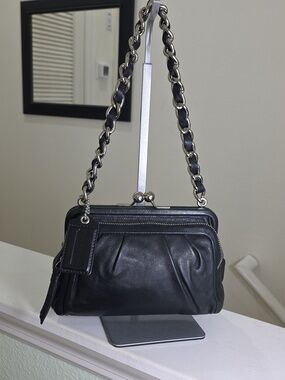COACH 13621 2008 Parker Black/Silver Glove Leather Kisslock Chain Strap Bag EUC